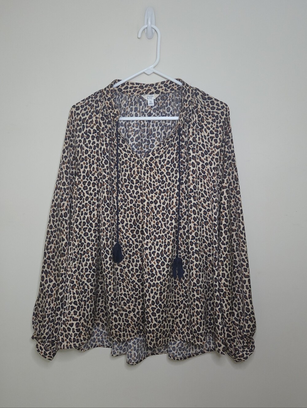 Women's Crown & Ivy Leopard Print Top Sz XL